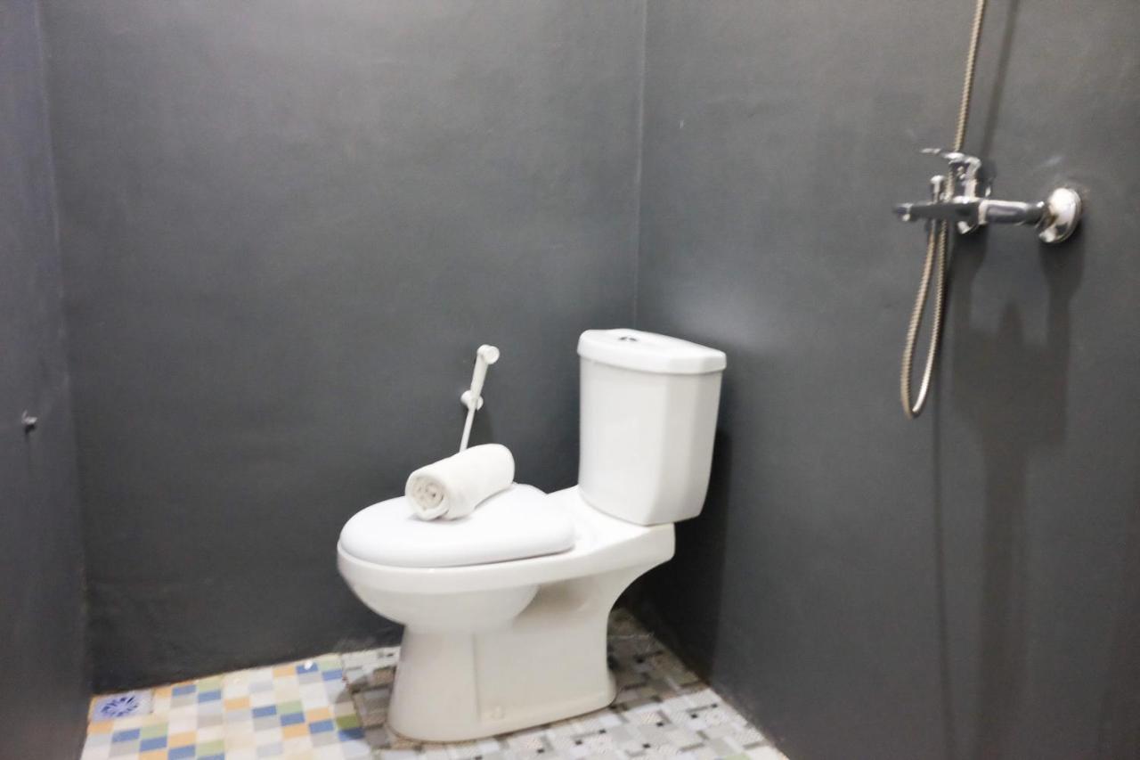 Hotel Reddoorz Syariah Near Exit Tol Pemalang Comal 2 Exterior foto