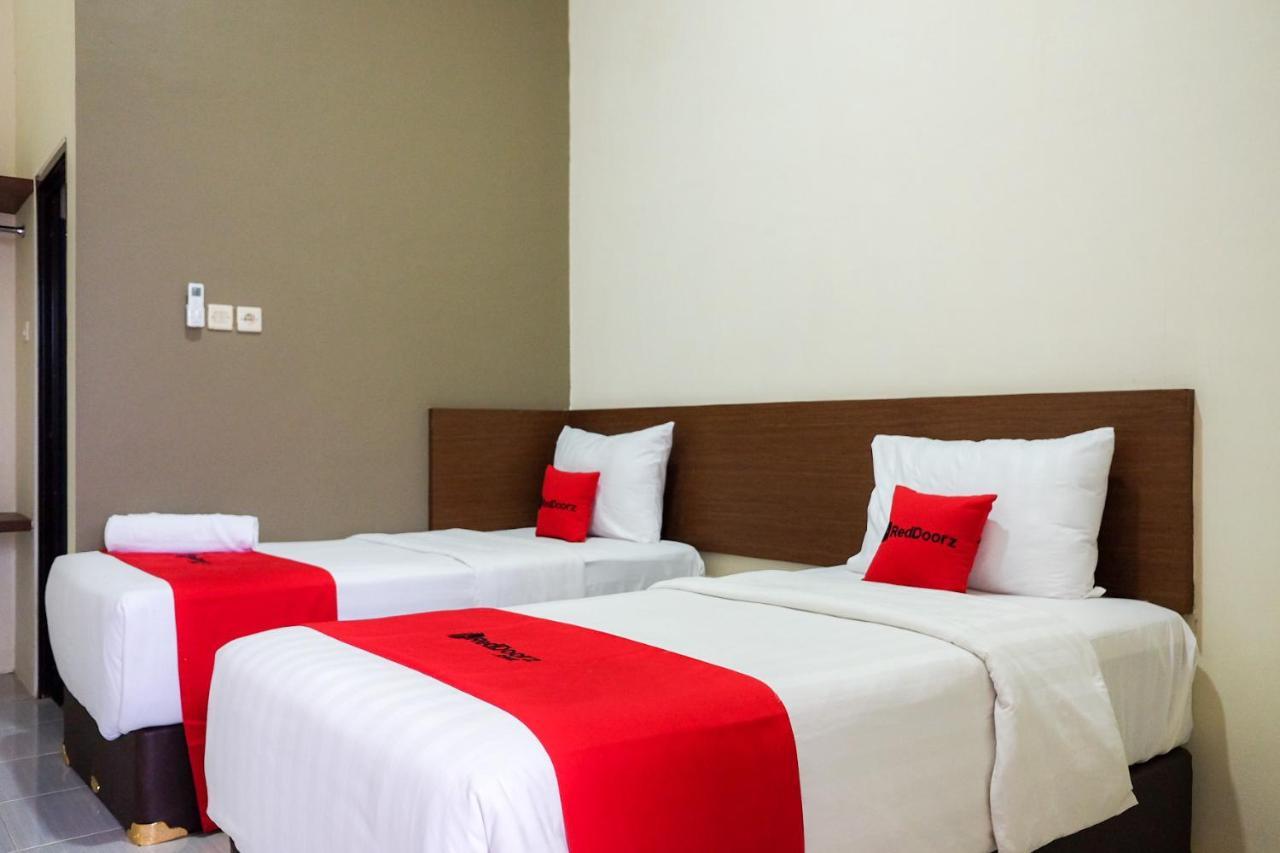Hotel Reddoorz Syariah Near Exit Tol Pemalang Comal 2 Exterior foto
