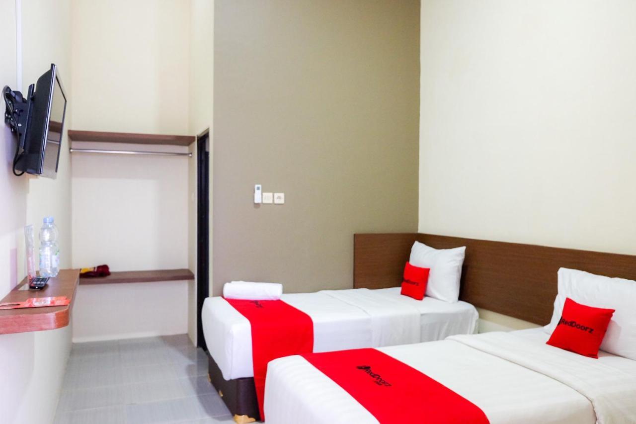 Hotel Reddoorz Syariah Near Exit Tol Pemalang Comal 2 Exterior foto